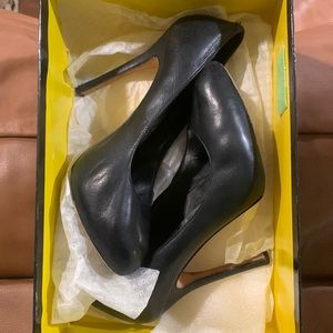 Dolce Vita Black Pumps